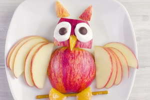 Как сделать фруктовое оформление: Яблочная сова