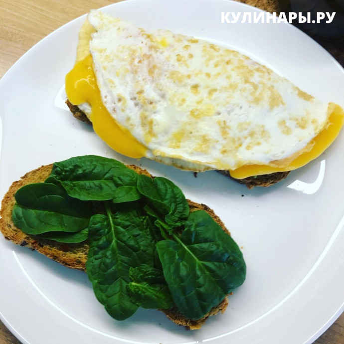 Рецепт полезного сэндвича с авокадо, сыром и яйцами 8