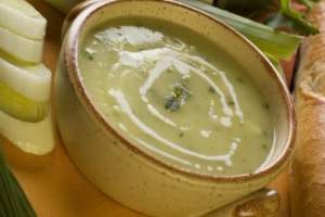 Картофельный крем-суп с зеленым луком